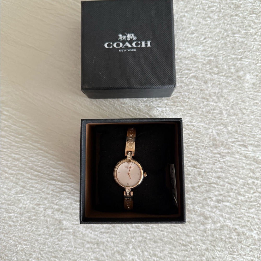 Coach Gold Watch Elegant Accessory - Picture 2 of 7